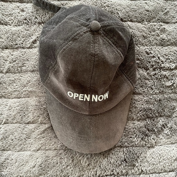 Zara Accessories - Zara “open now” black corduroy baseball cap